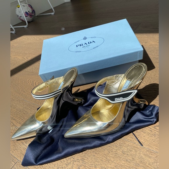 Selling my Prada metallic golden mules - Picture 9 of 9